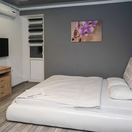 Cozy Apartment In A New Building Close To The Downtown Kiev Luaran gambar