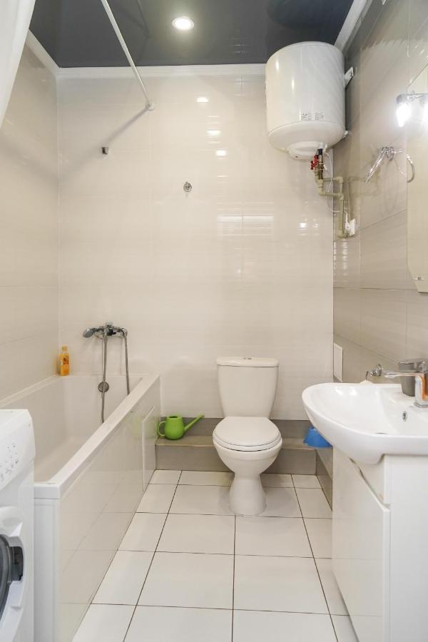 Cozy Apartment In A New Building Close To The Downtown Kiev Luaran gambar