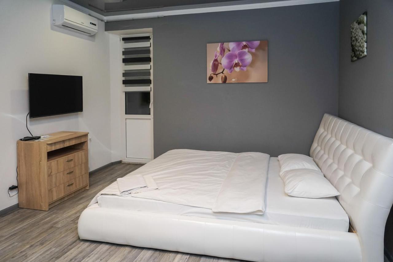 Cozy Apartment In A New Building Close To The Downtown Kiev Luaran gambar